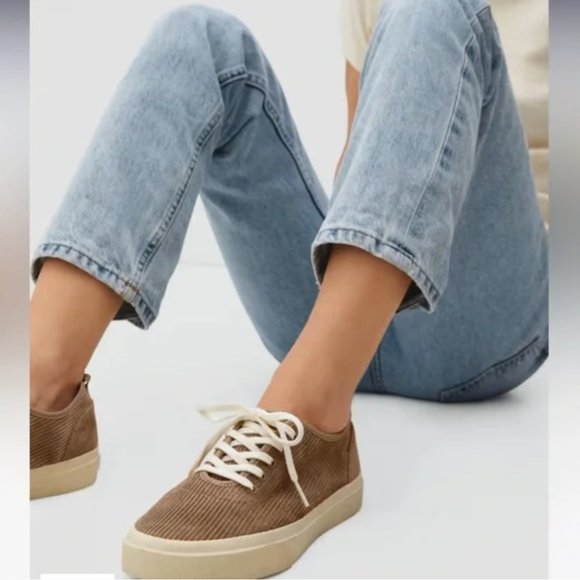 Everlane Forever Sneakers in Toasted Coconut Corduroy - Picture 2 of 12